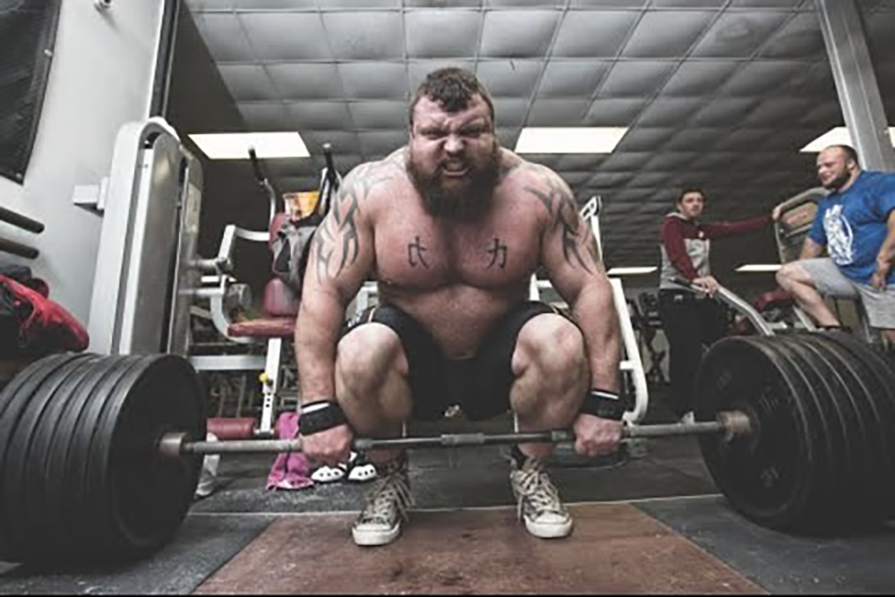 Eddie Hall deadlifting in the gym